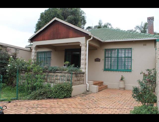 3 BEDROOM HOUSE FOR SALE IN SOUTH KENSINGTON